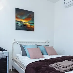 Amphora Luxury With Free Private Parking And Cozy Balcony Budapest