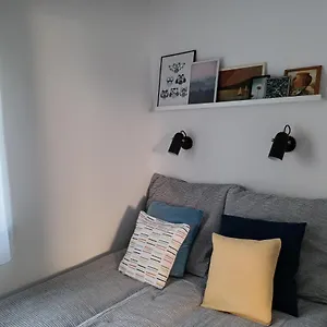  Apartment Liliom With Free Parking Space