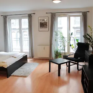 Apartment Erkel
