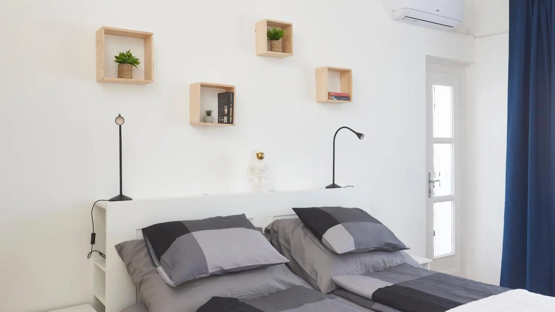 Tinodi Down Town Apartment Budapest Hungary