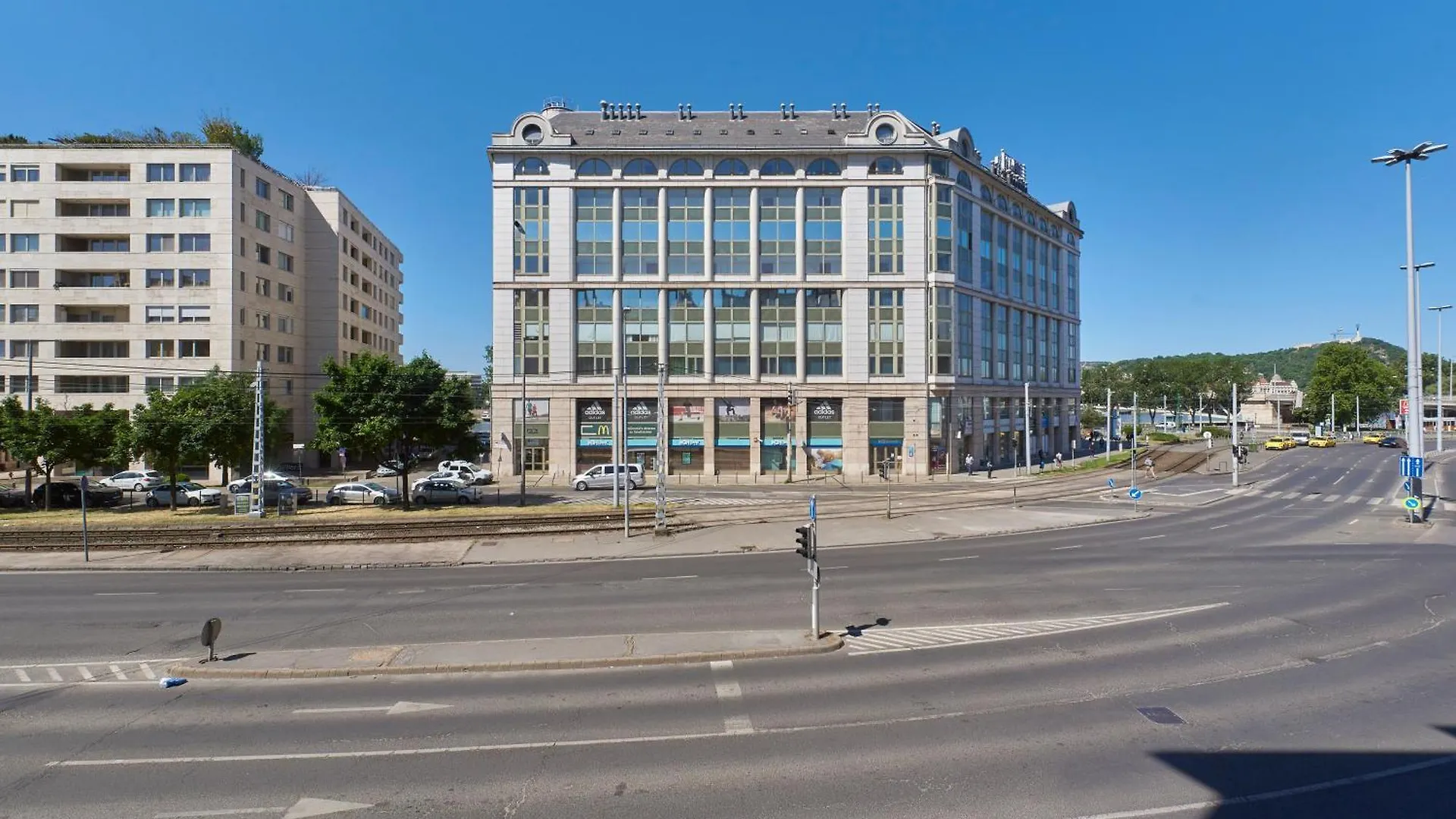 Tinodi Down Town Apartment Budapest Hungary